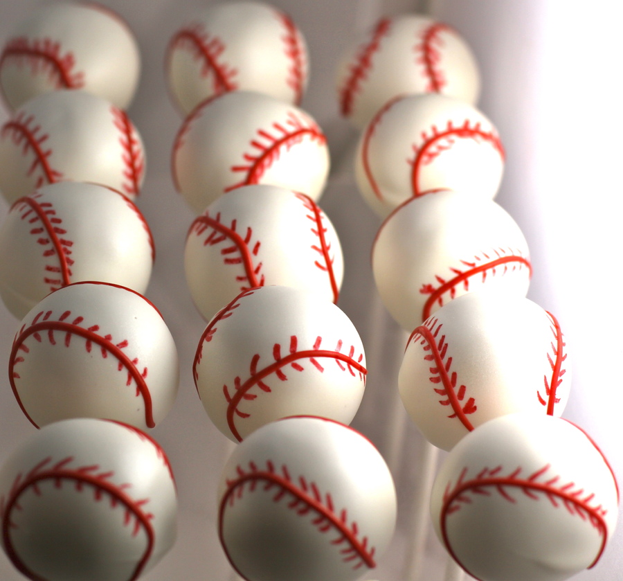 baseball cake pops