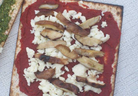 Mushroom matzoh pizza